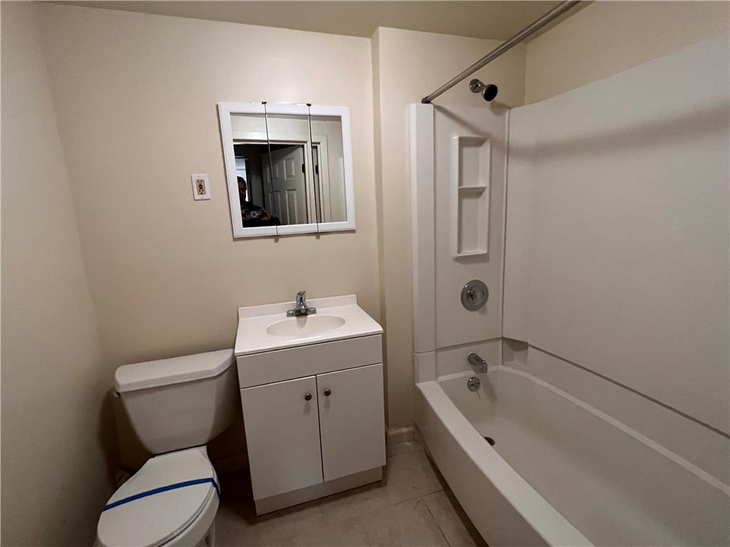 3301 Linden Street Property Photo 28