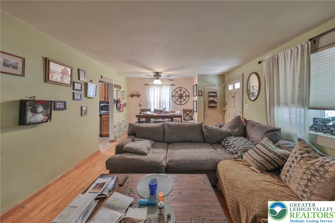 735 North Glenwood Street Property Photo 26