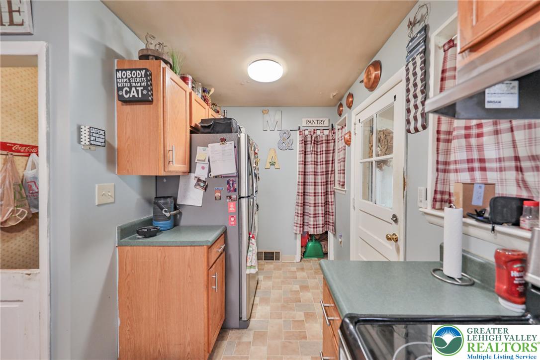 735 North Glenwood Street Property Photo 30