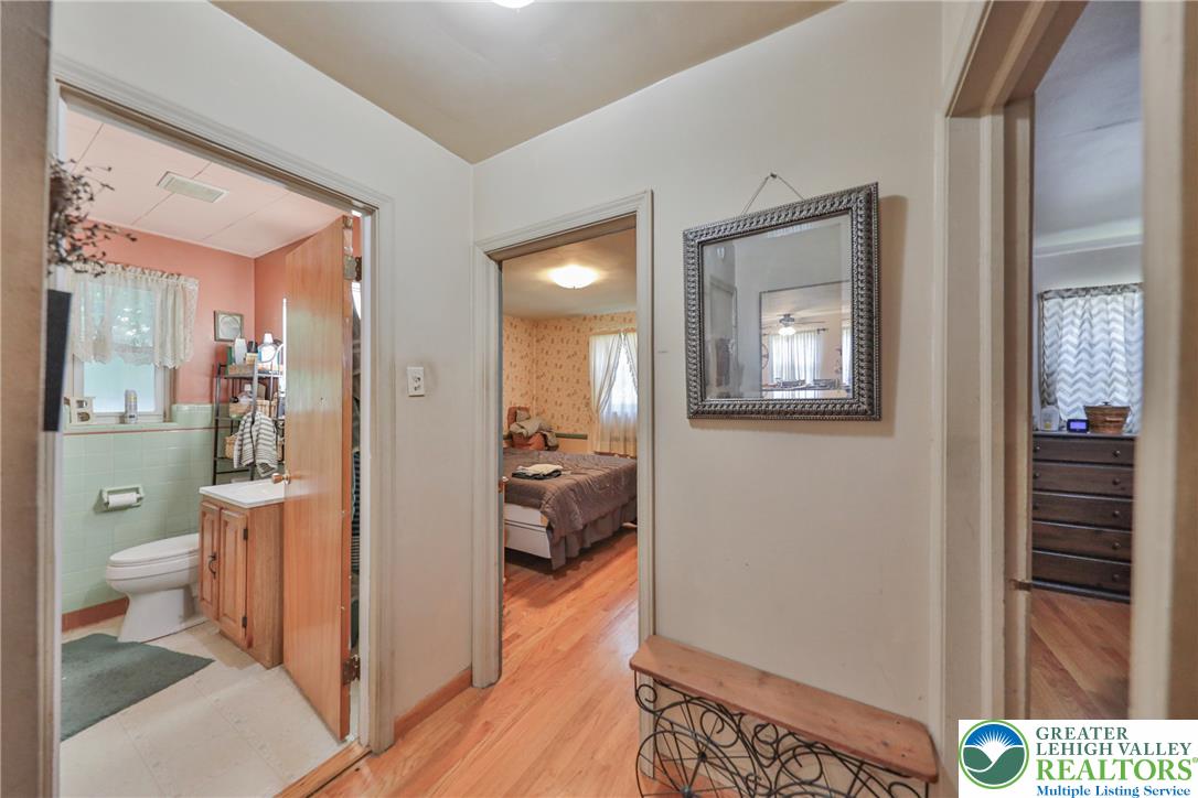 735 North Glenwood Street Property Photo 36