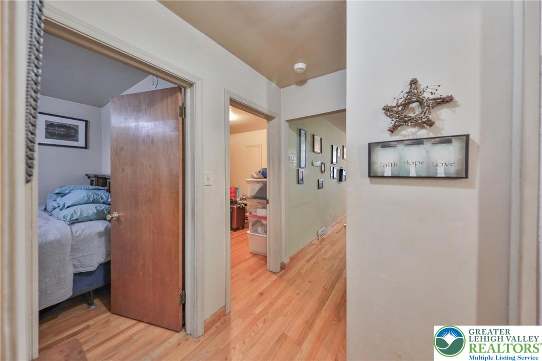 735 North Glenwood Street Property Photo 37