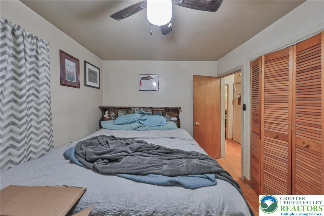 735 North Glenwood Street Property Photo 41