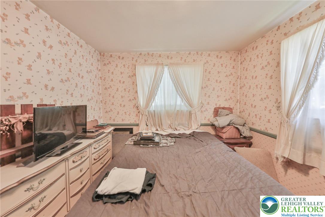 735 North Glenwood Street Property Photo 44