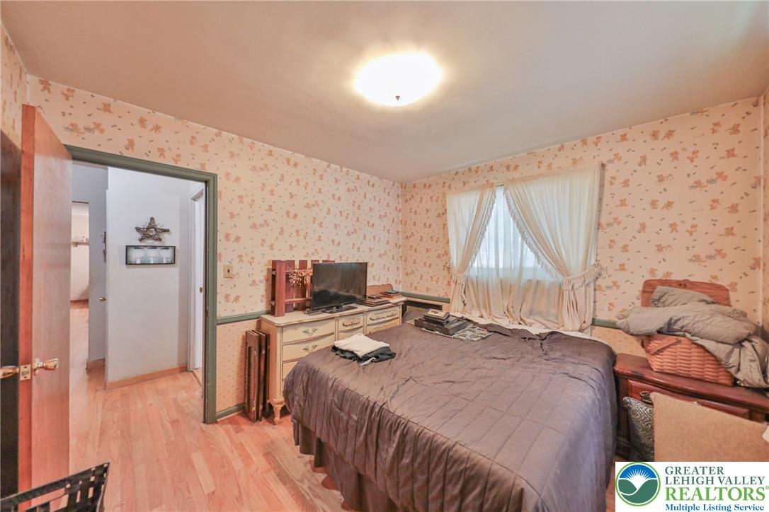 735 North Glenwood Street Property Photo 45