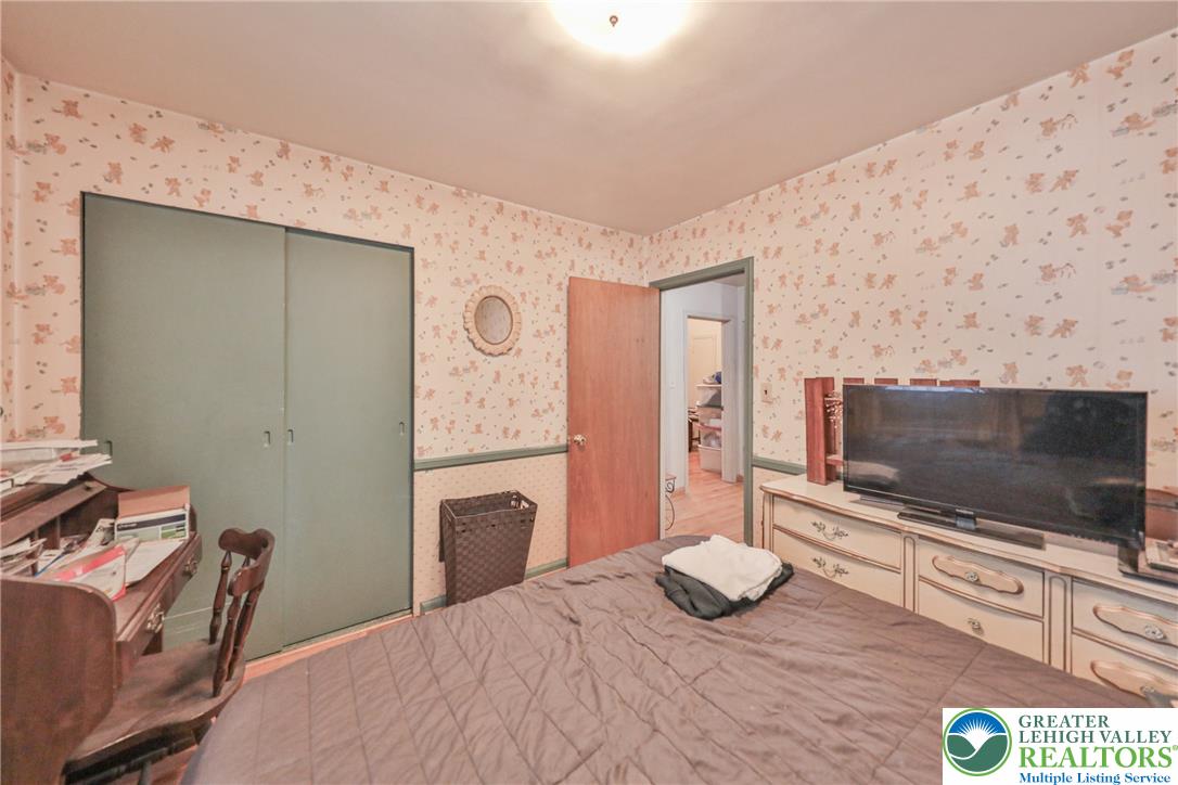 735 North Glenwood Street Property Photo 48