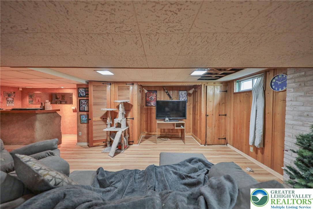 735 North Glenwood Street Property Photo 70