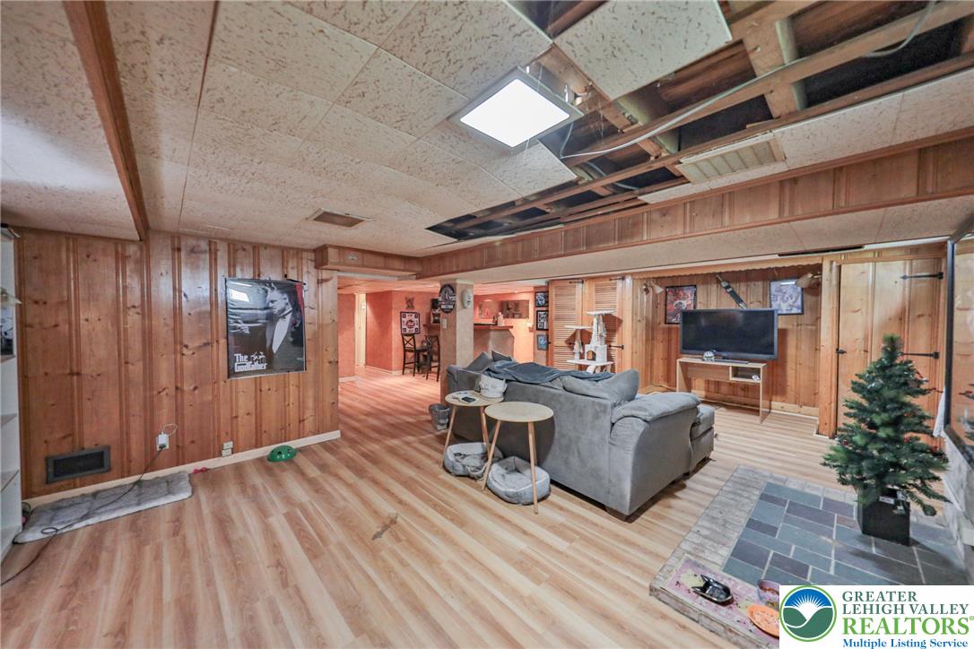 735 North Glenwood Street Property Photo 74