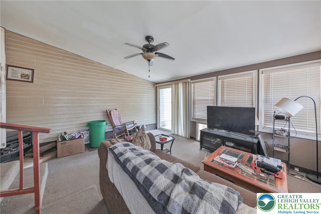 735 North Glenwood Street Property Photo 85