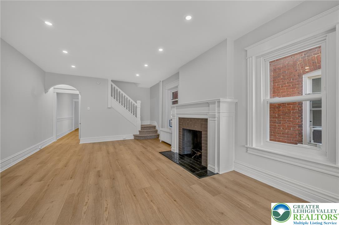 223 17th Street Property Photo 7
