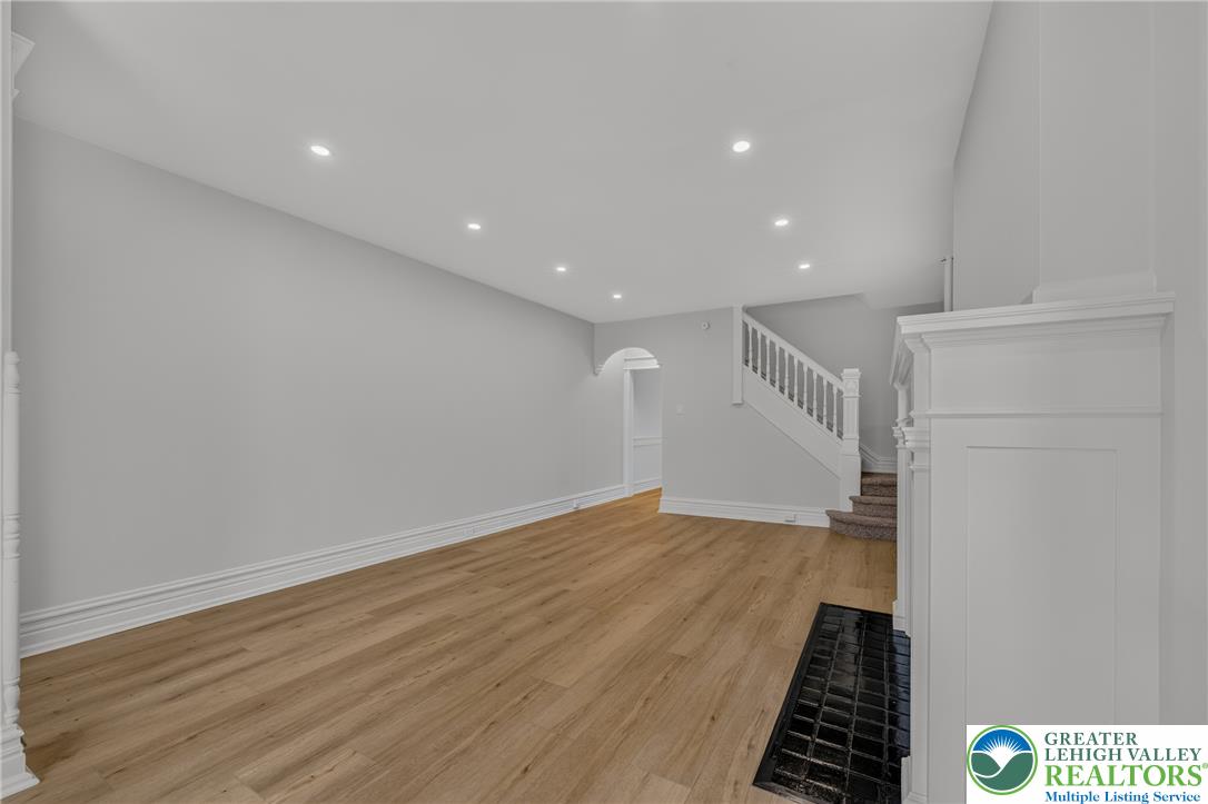 223 17th Street Property Photo 8