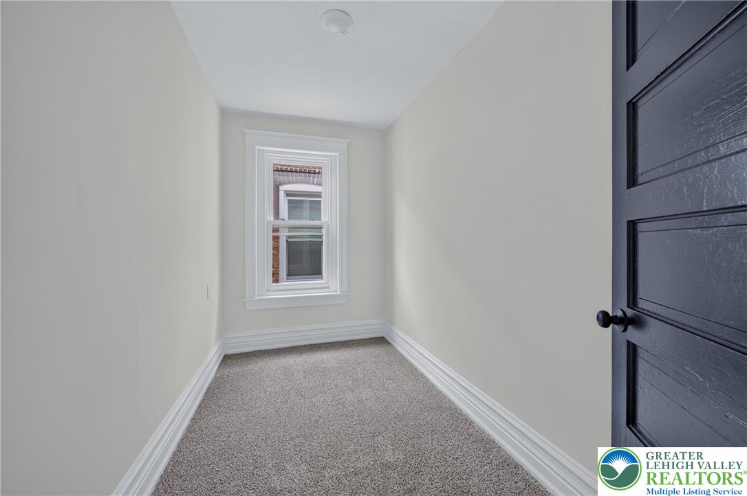223 17th Street Property Photo 29