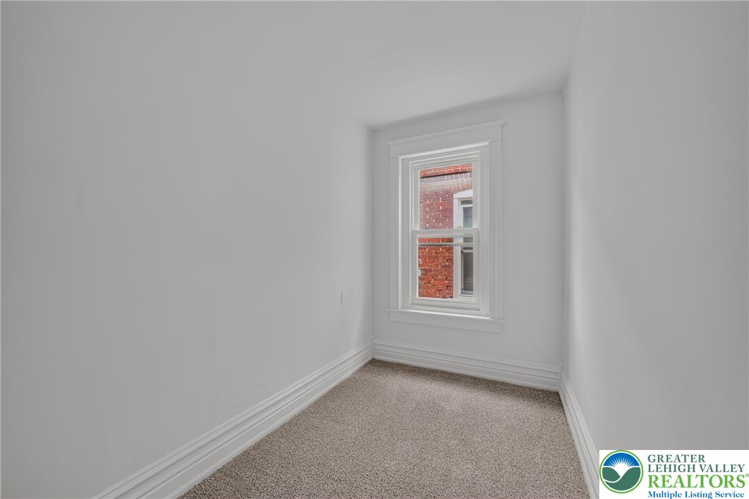 223 17th Street Property Photo 30
