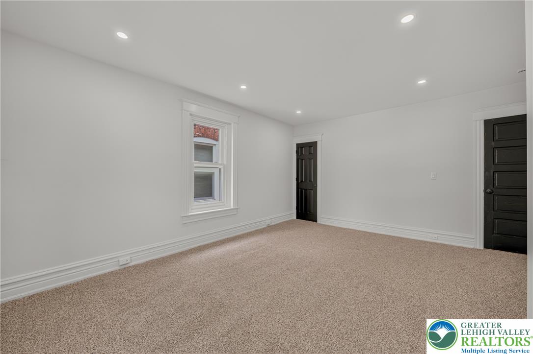 223 17th Street Property Photo 37