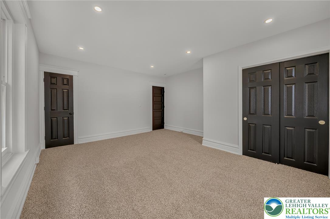 223 17th Street Property Photo 38