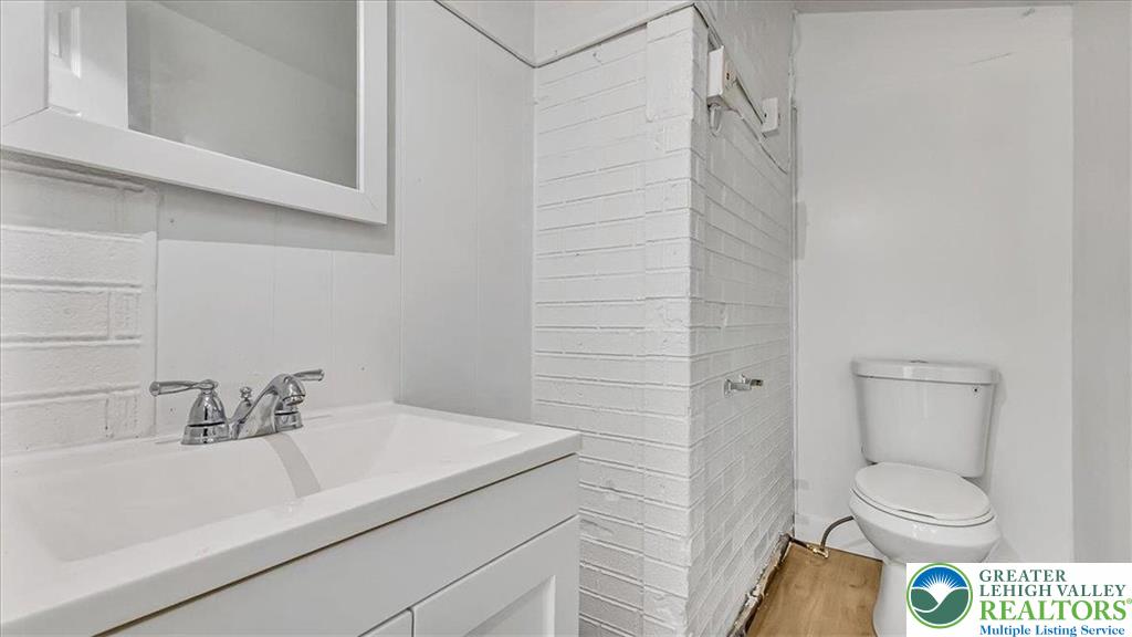 841 Jackson Street Property Photo 17