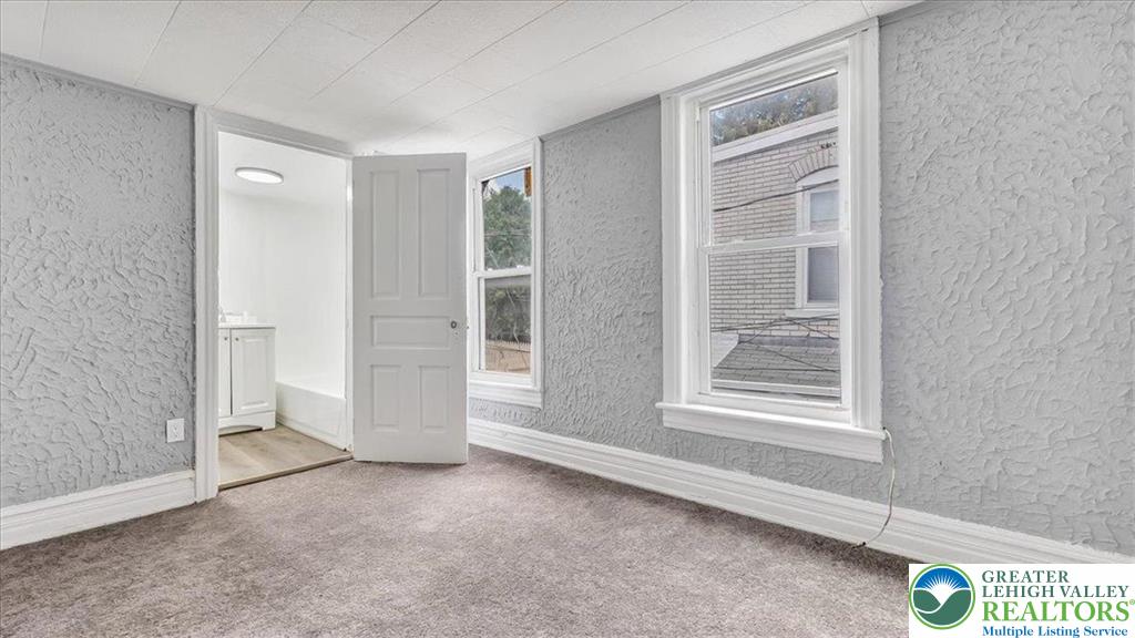 841 Jackson Street Property Photo 18