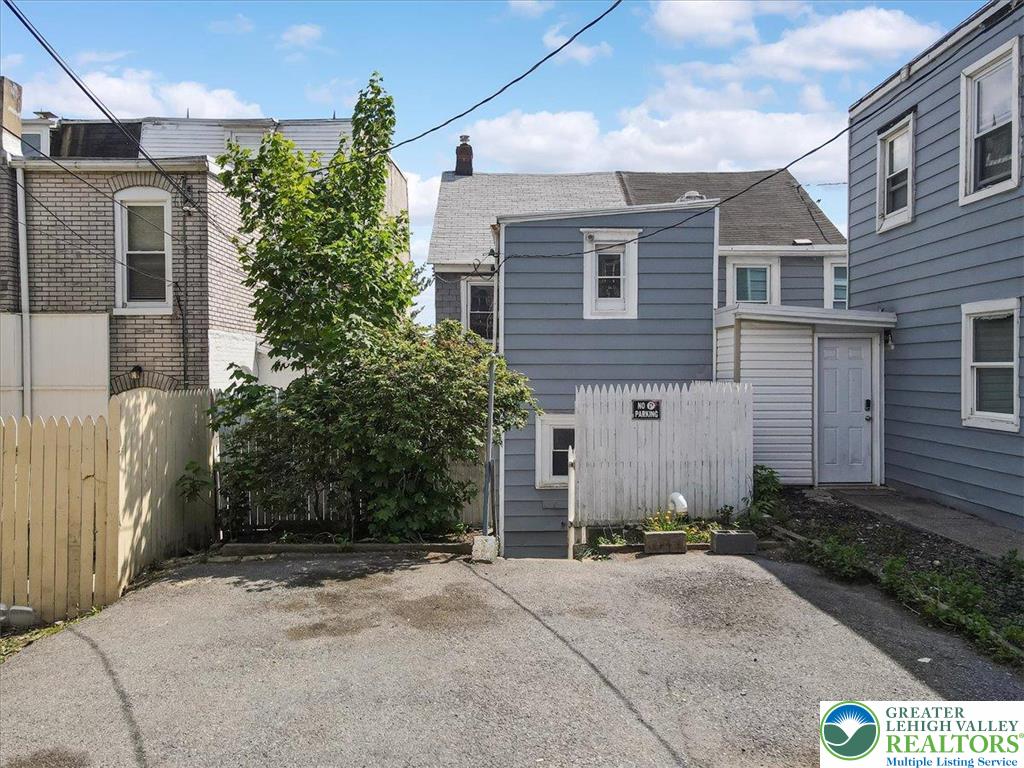 841 Jackson Street Property Photo 29