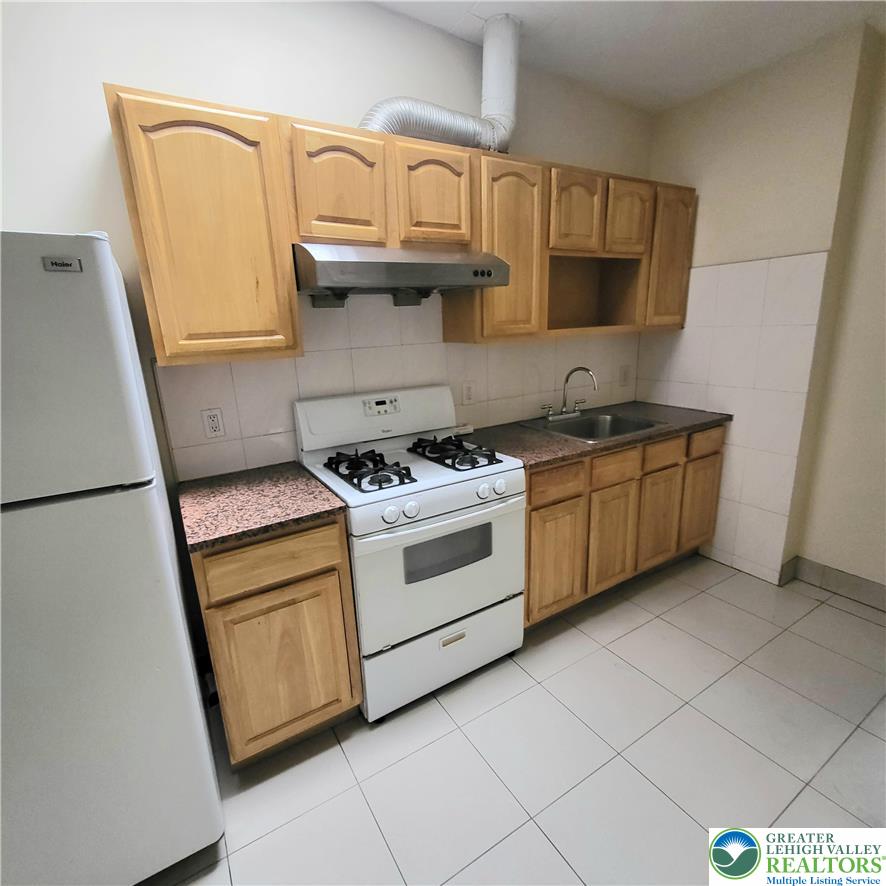 543 North 6th Street 2 Property Photo 5
