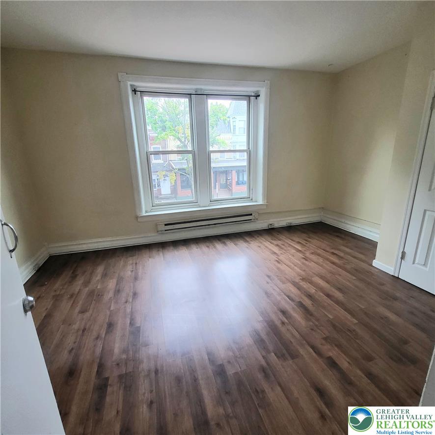 543 North 6th Street 2 Property Photo 7