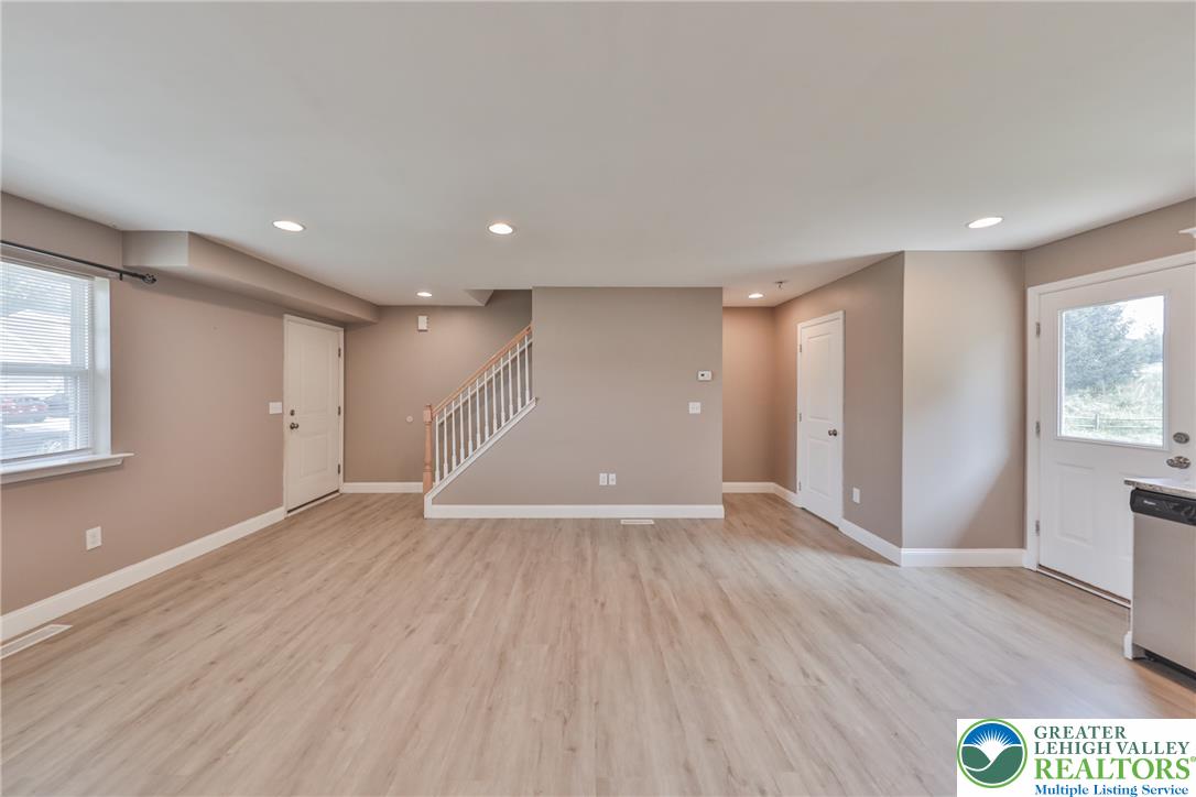 312 Central Park Avenue Property Photo 5