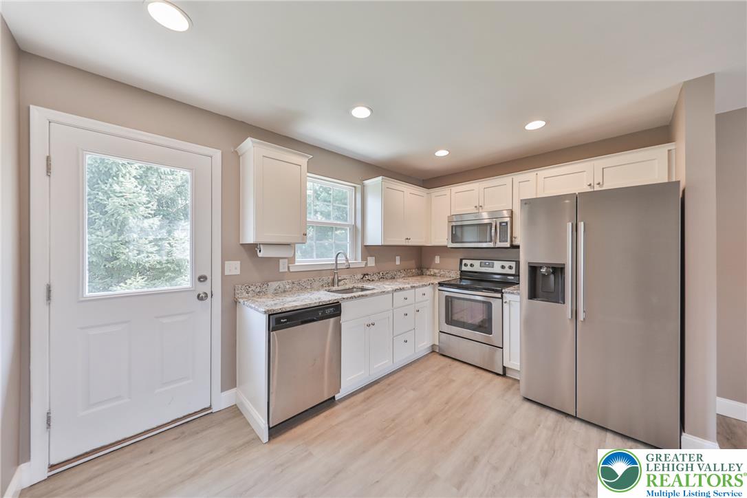312 Central Park Avenue Property Photo 7