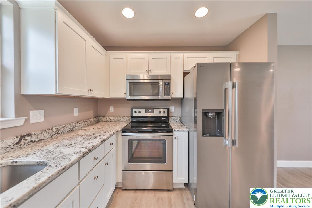 312 Central Park Avenue Property Photo 8