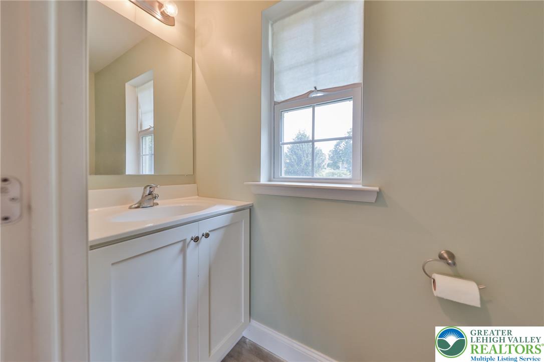 312 Central Park Avenue Property Photo 10