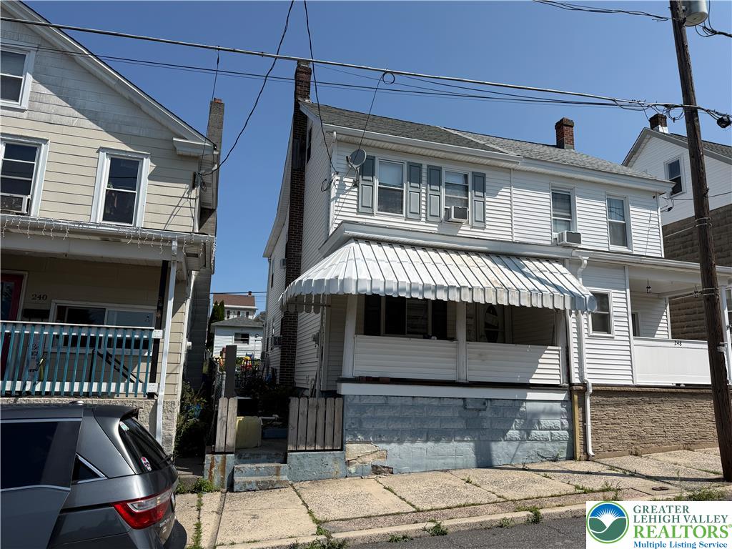 246 East Ludlow Street Property Photo 1
