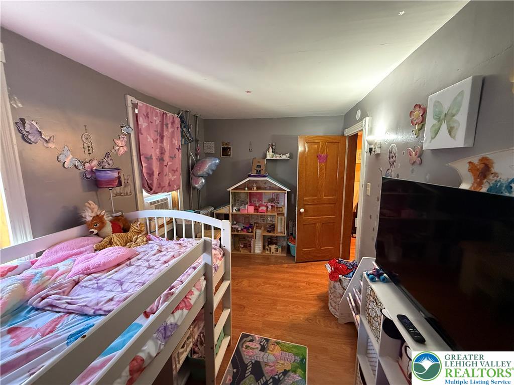246 East Ludlow Street Property Photo 21