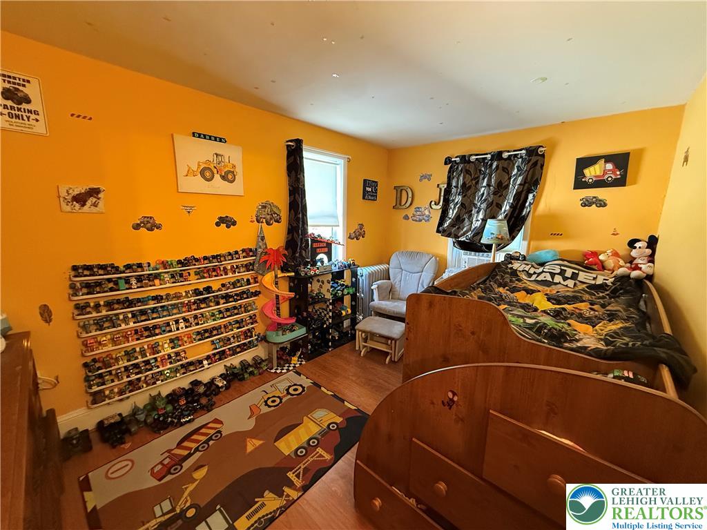 246 East Ludlow Street Property Photo 24
