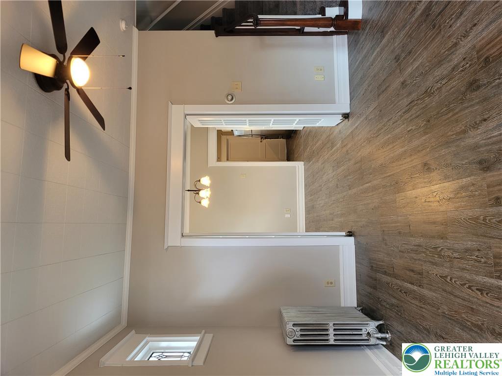 73 West Greenwich Street Property Photo 8