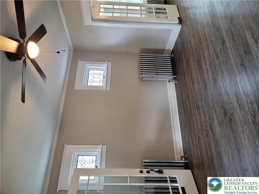 73 West Greenwich Street Property Photo 9