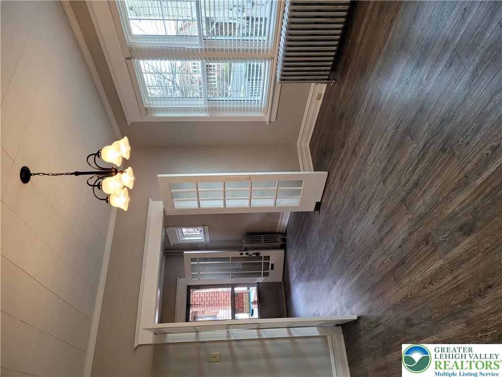73 West Greenwich Street Property Photo 15