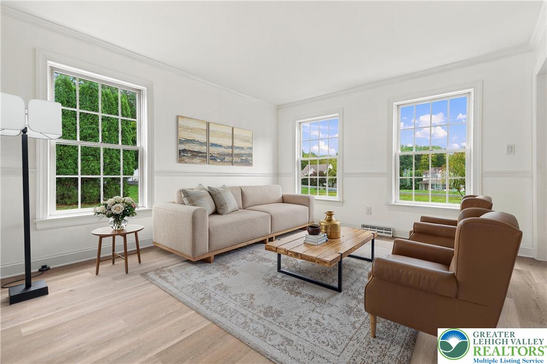 4 Schoolhouse Lane Property Photo 18
