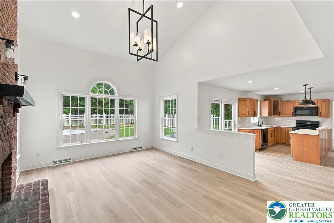 4 Schoolhouse Lane Property Photo 34