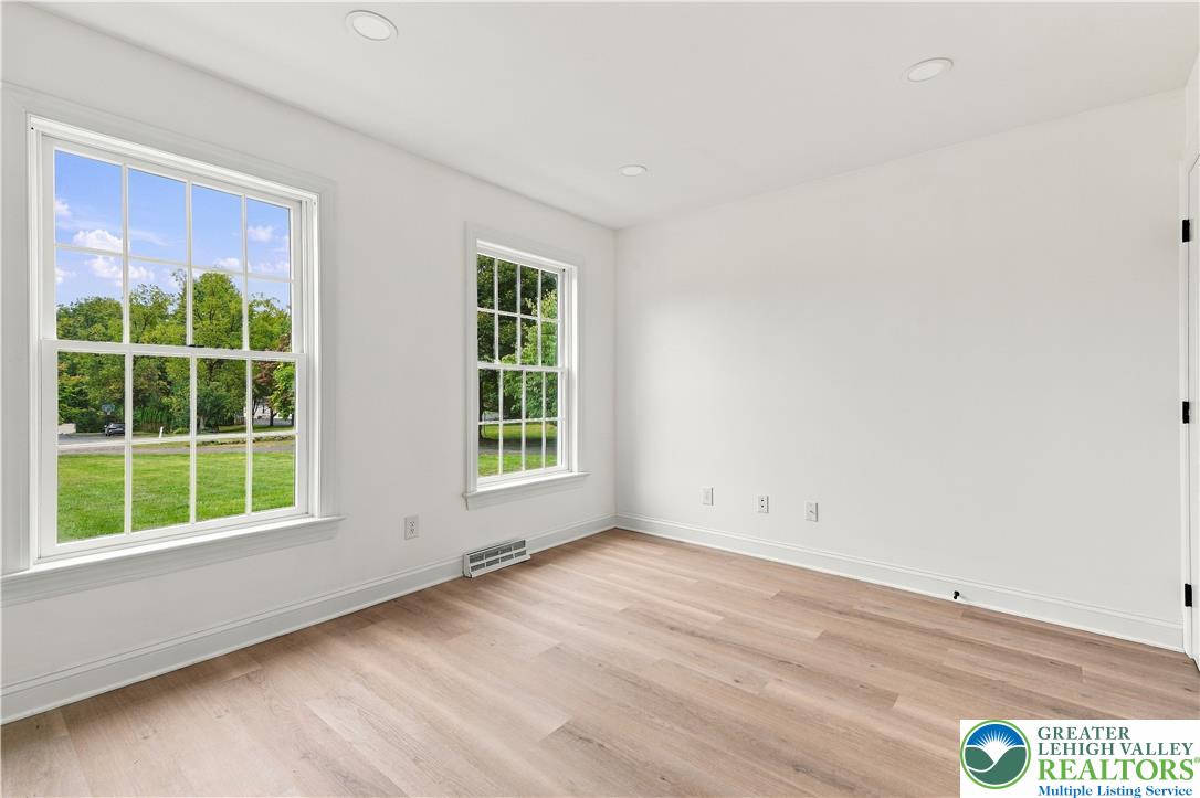 4 Schoolhouse Lane Property Photo 38