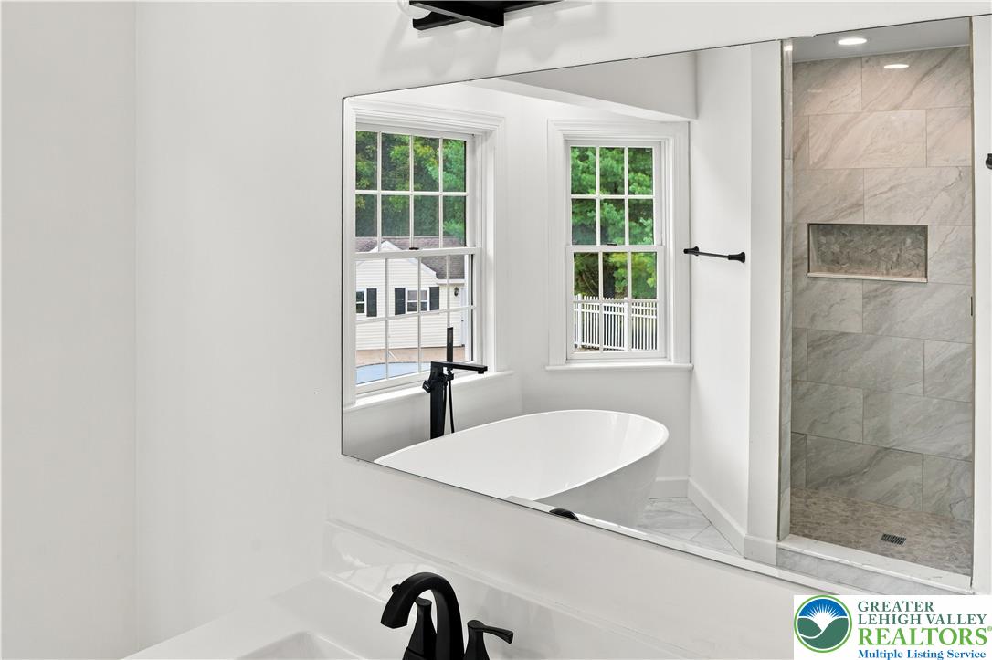 4 Schoolhouse Lane Property Photo 48