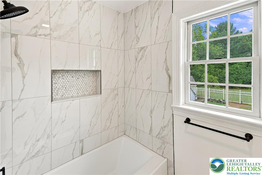 4 Schoolhouse Lane Property Photo 54