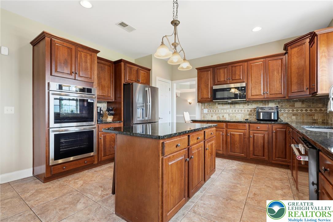 245 East Dell Road Property Photo 14