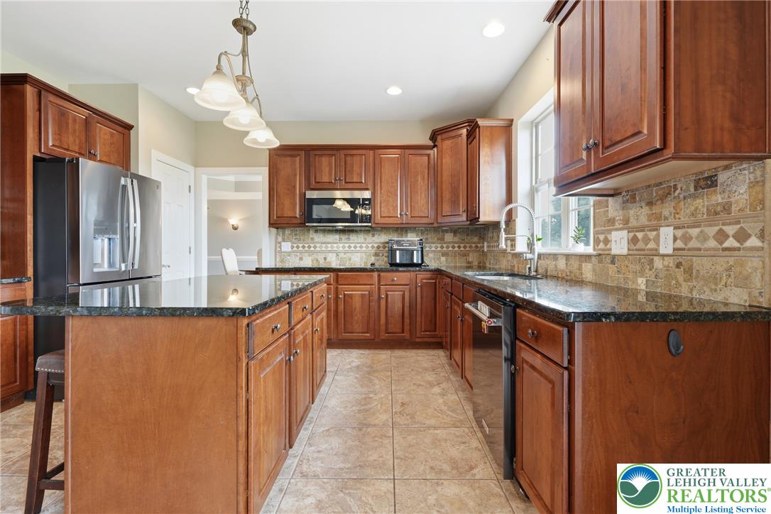 245 East Dell Road Property Photo 15