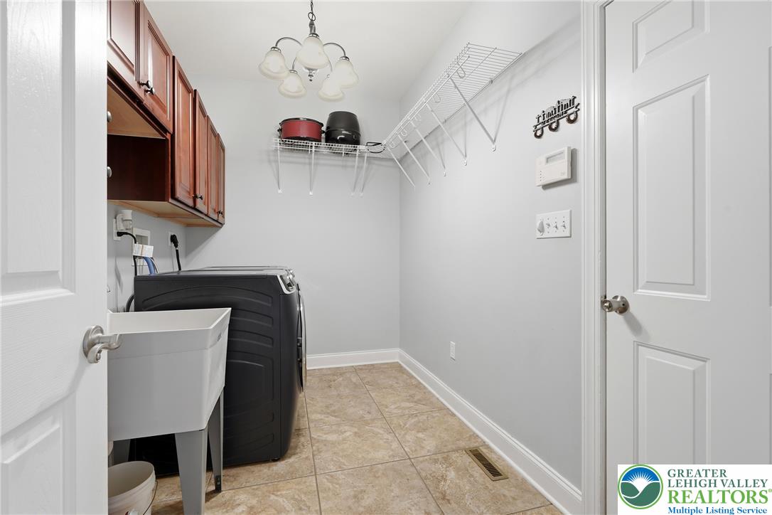 245 East Dell Road Property Photo 29