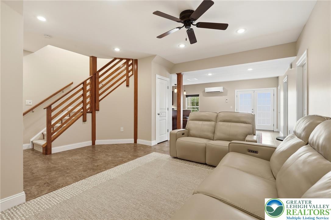 245 East Dell Road Property Photo 53