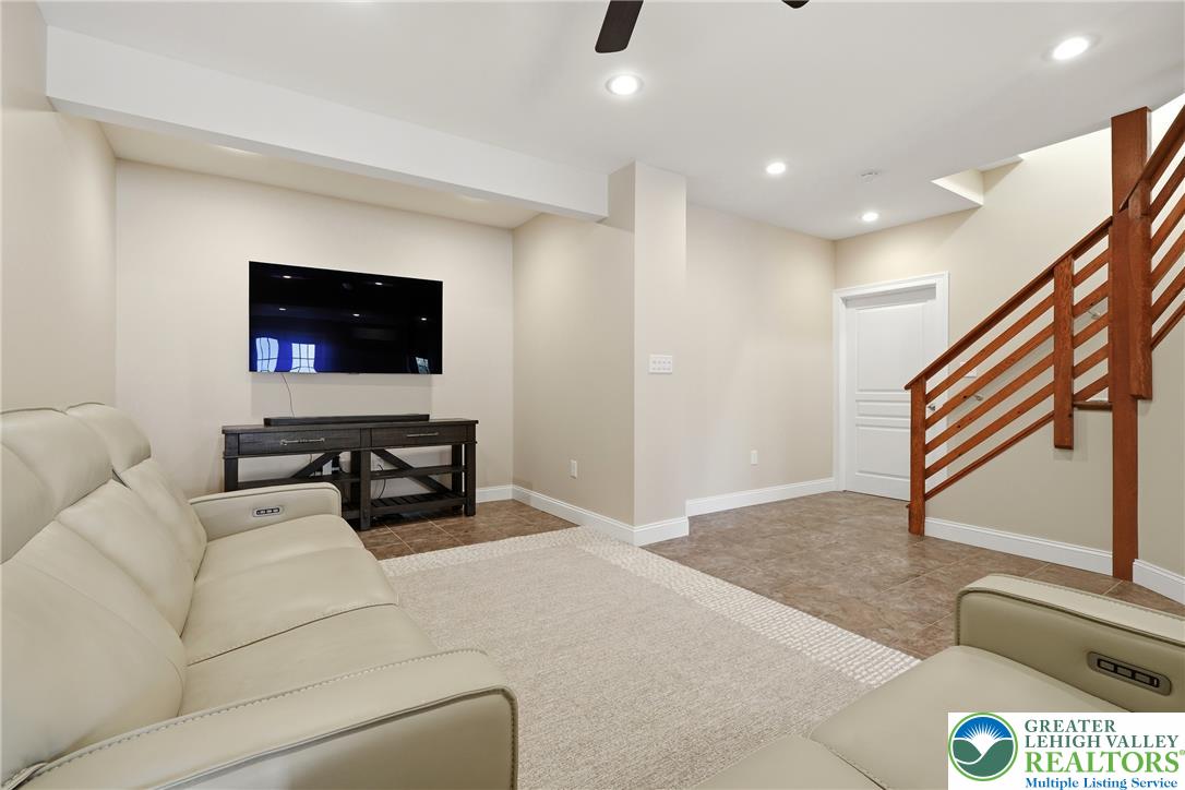 245 East Dell Road Property Photo 55