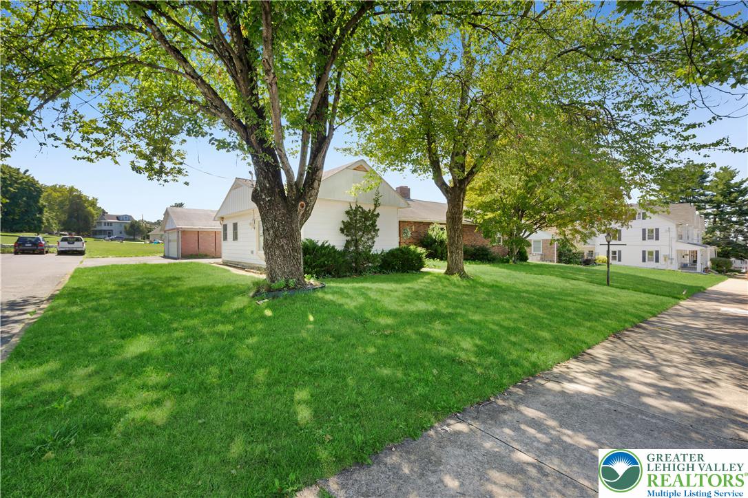 418 South 4th Street Property Photo 3