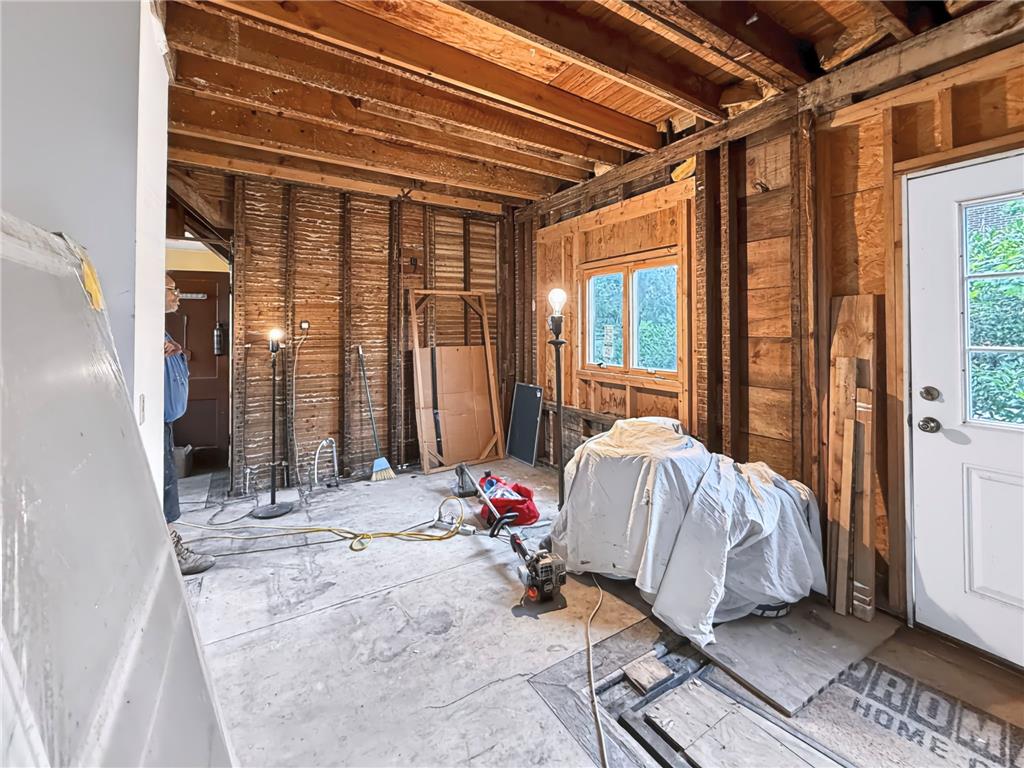 2014 South Aubrey Street Property Photo 10