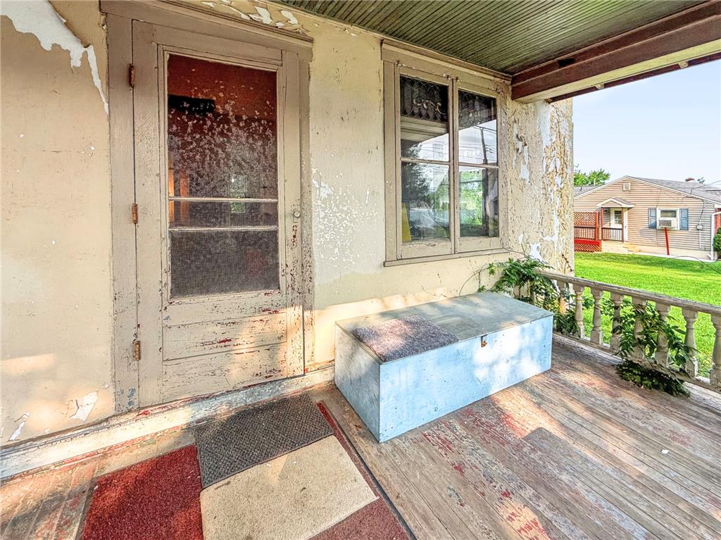 2014 South Aubrey Street Property Photo 23