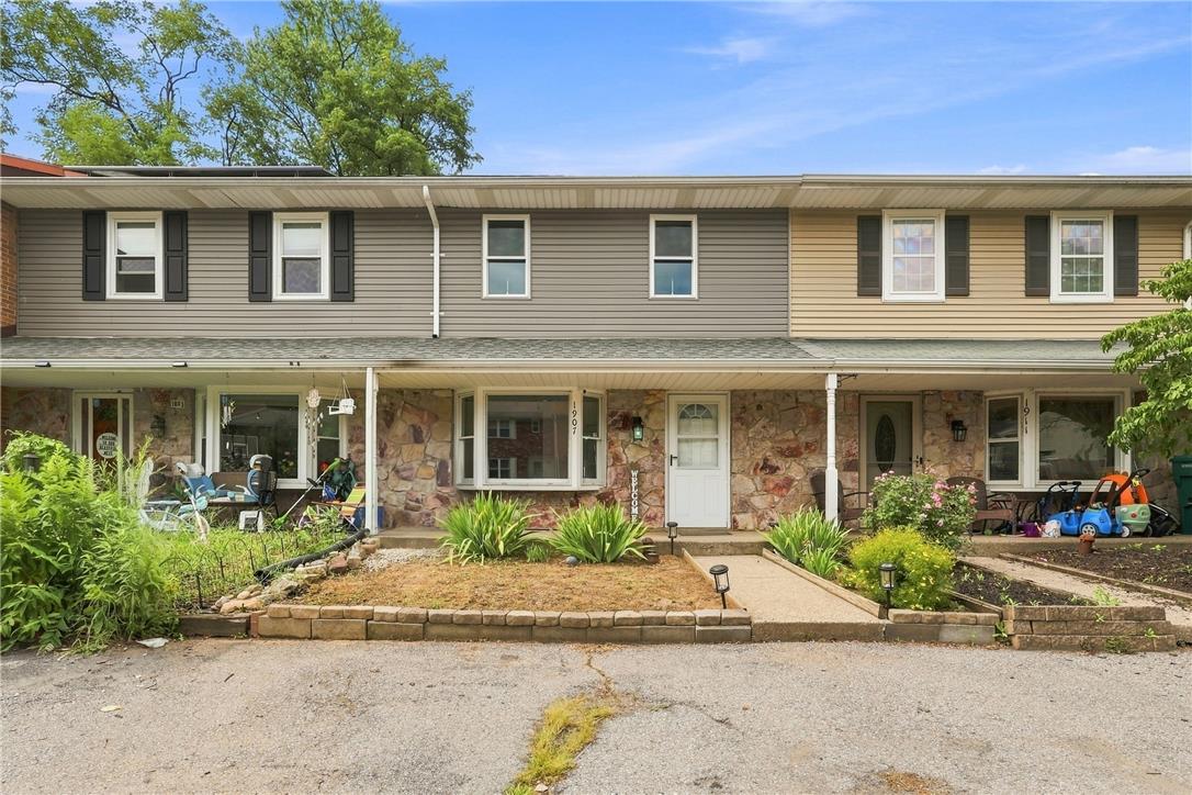 1907 Aster Road Property Photo 1