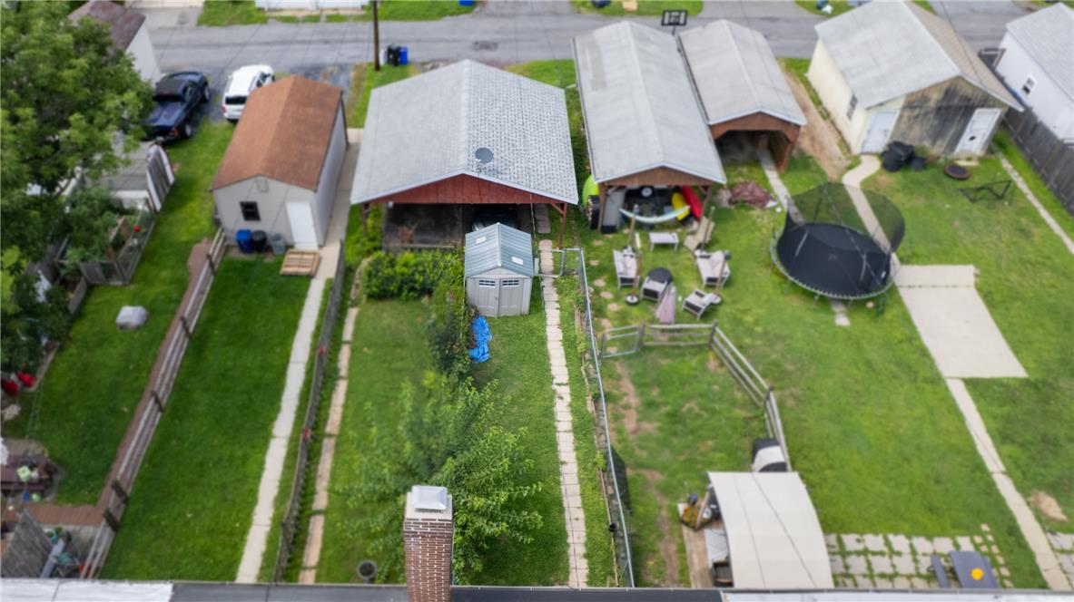 441 Franklin Avenue Property Photo 16