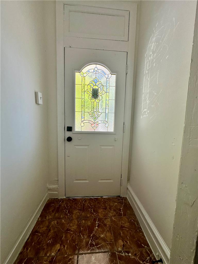 129 West Allen Street Property Photo 6