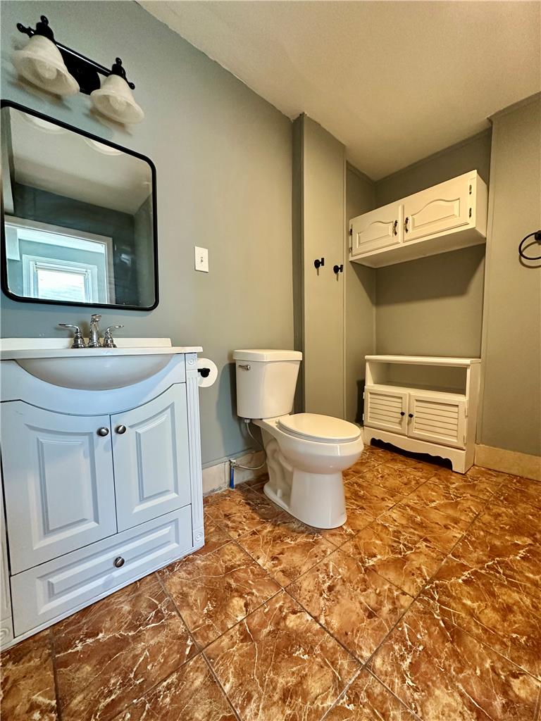 129 West Allen Street Property Photo 27